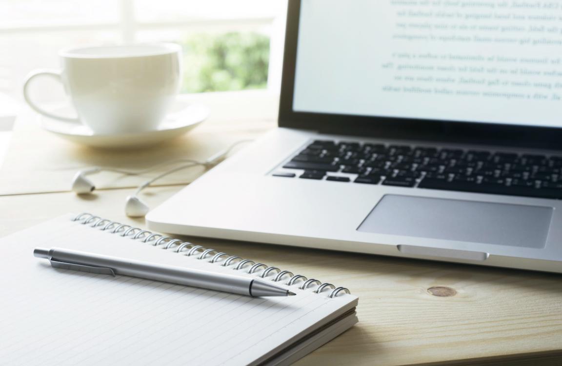 Interface de Beluxalivia mostrando herramientas de análisis financiero en uso real