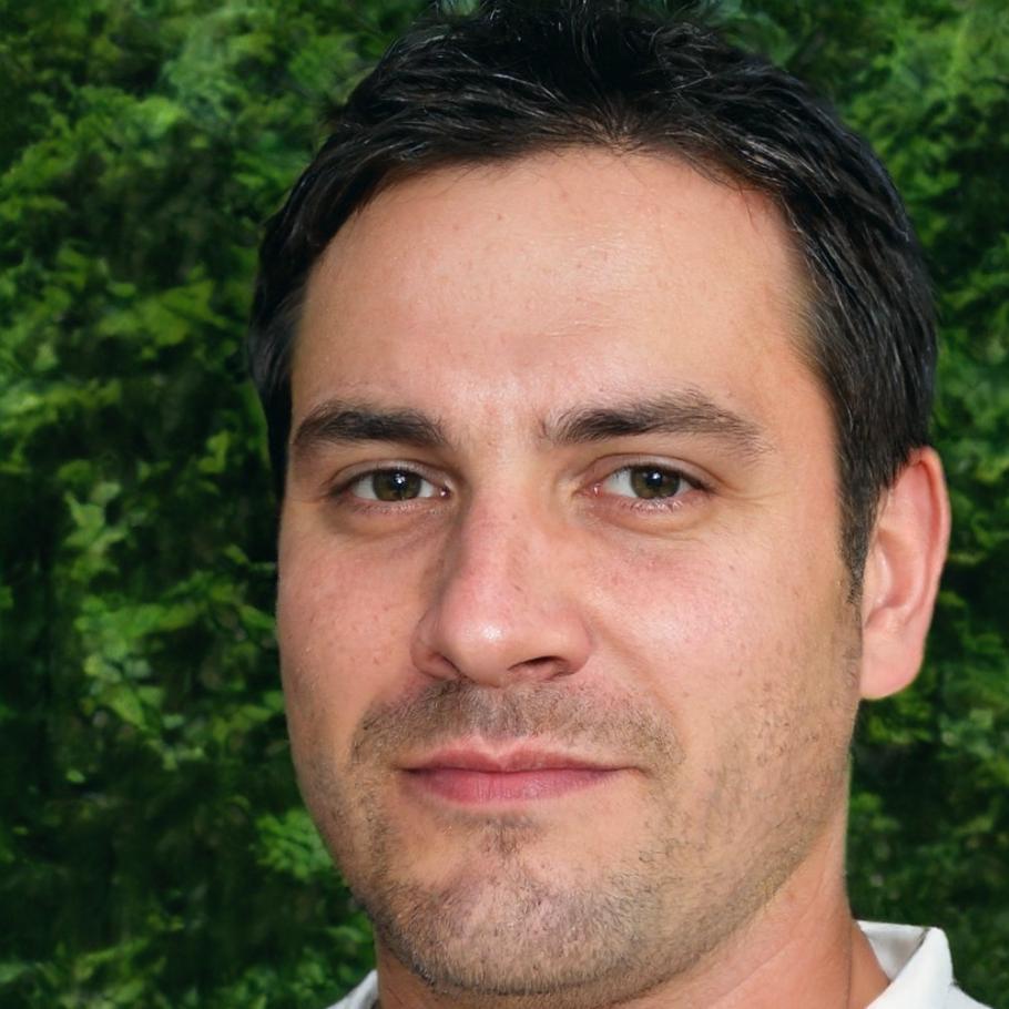 Rodrigo Saldivar, Líder de Desarrollo de Producto en Beluxalivia